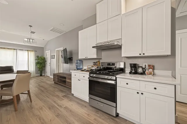 $2,500 | 4309 Beggs Street, Houston, TX 77009