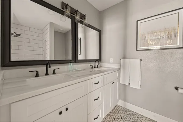 $2,250 | 4309 Beggs Street, Houston, TX 77009
