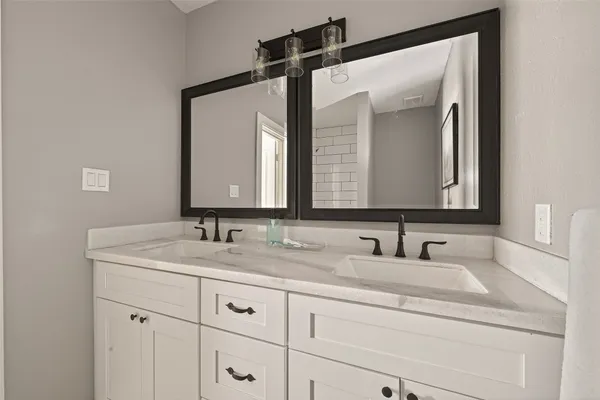 $2,250 | 4309 Beggs Street, Houston, TX 77009
