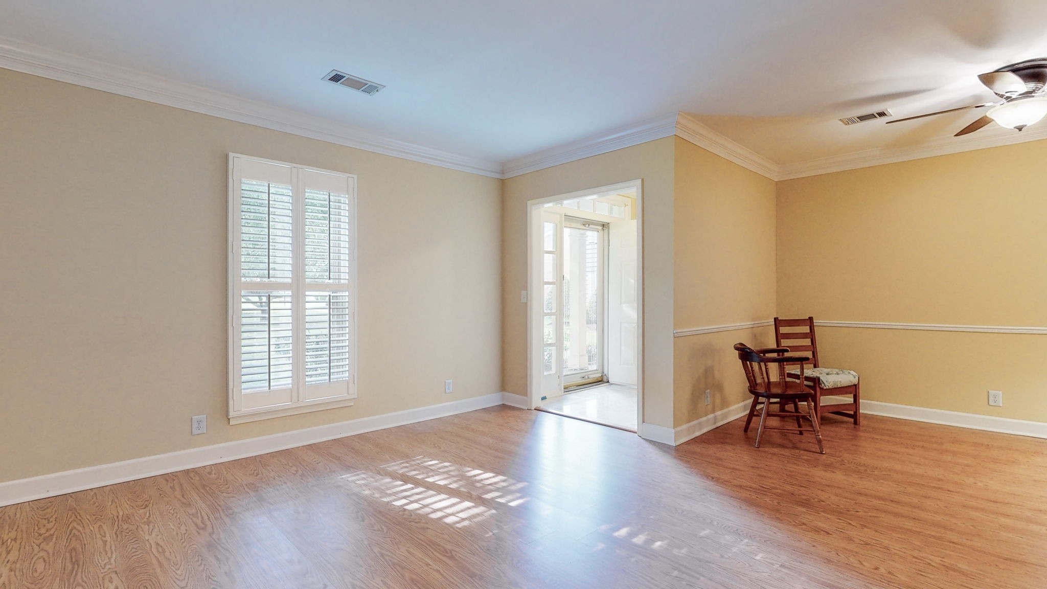 624 General George Patton Road Nashville, TN 37221 - Photo 4 of 45 a view of a livingroom with furniture and wooden floor