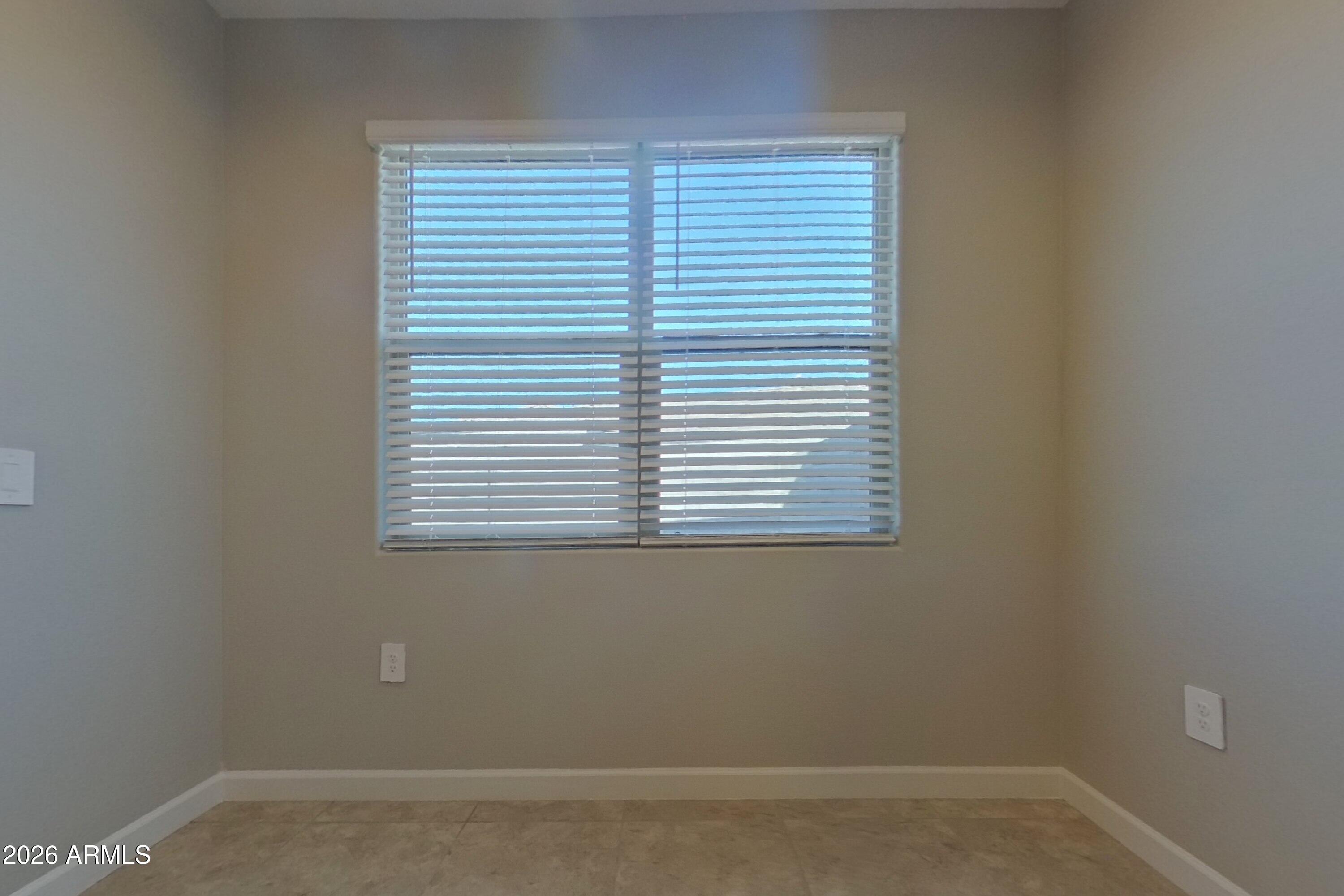 30033 West Cheery Lynn Road Buckeye, AZ 85396 - Photo 5 of 21 4_Image_5lzBQO3uqc