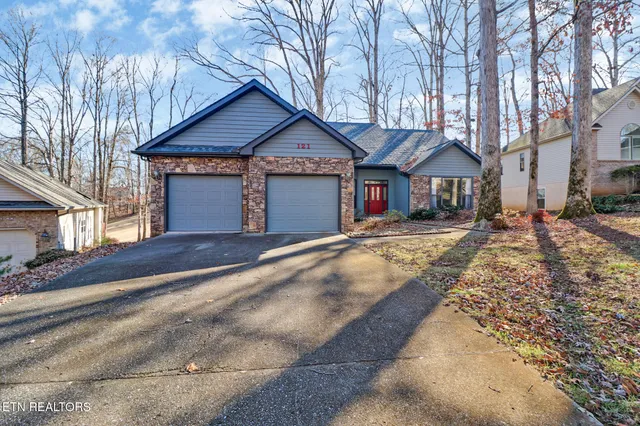 $485,000 | 121 Inata Circle, Loudon, TN 37774
