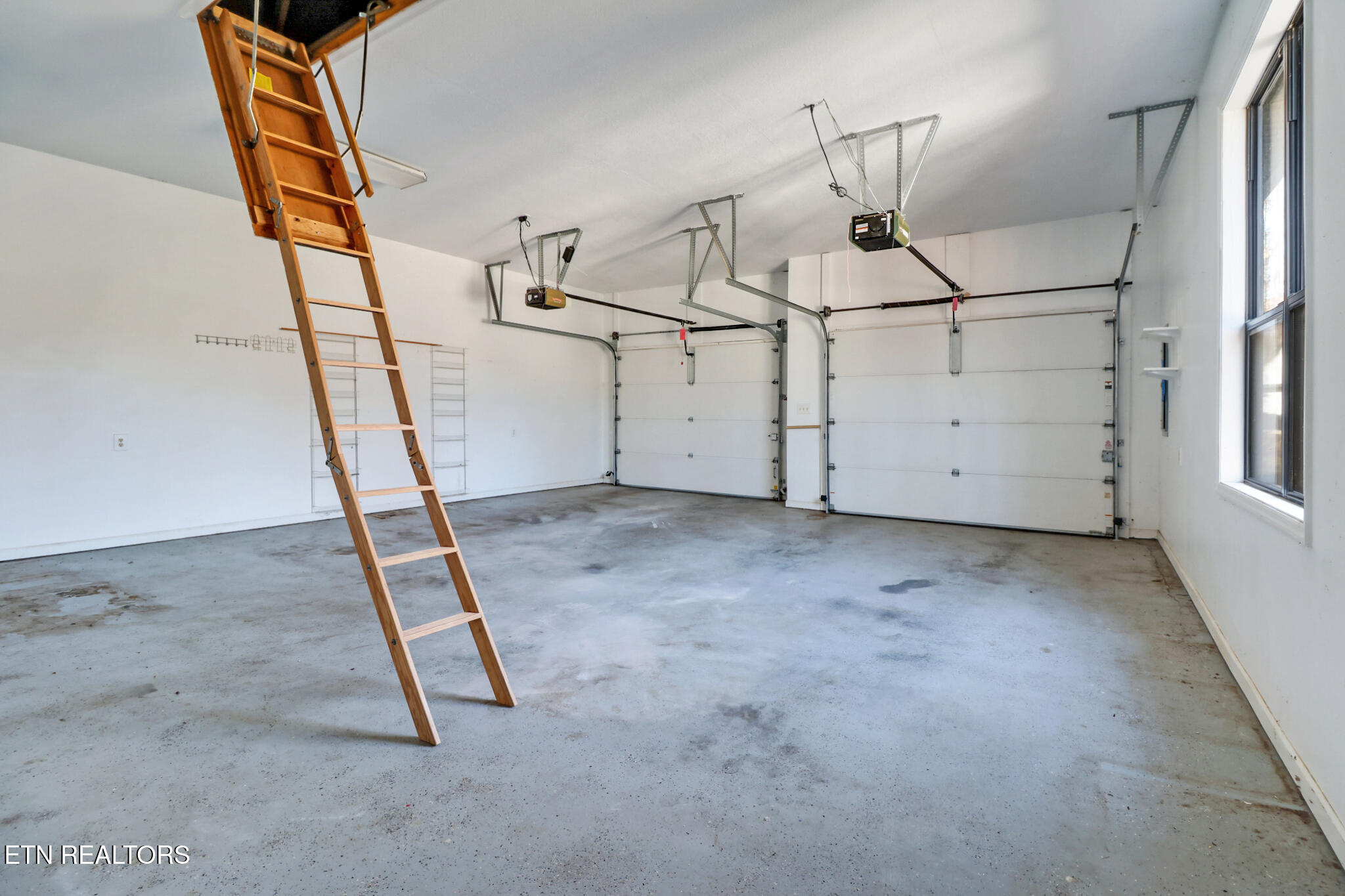 121 Inata Circle Loudon, TN 37774 - Photo 23 of 52 if1a4017-if1a4021