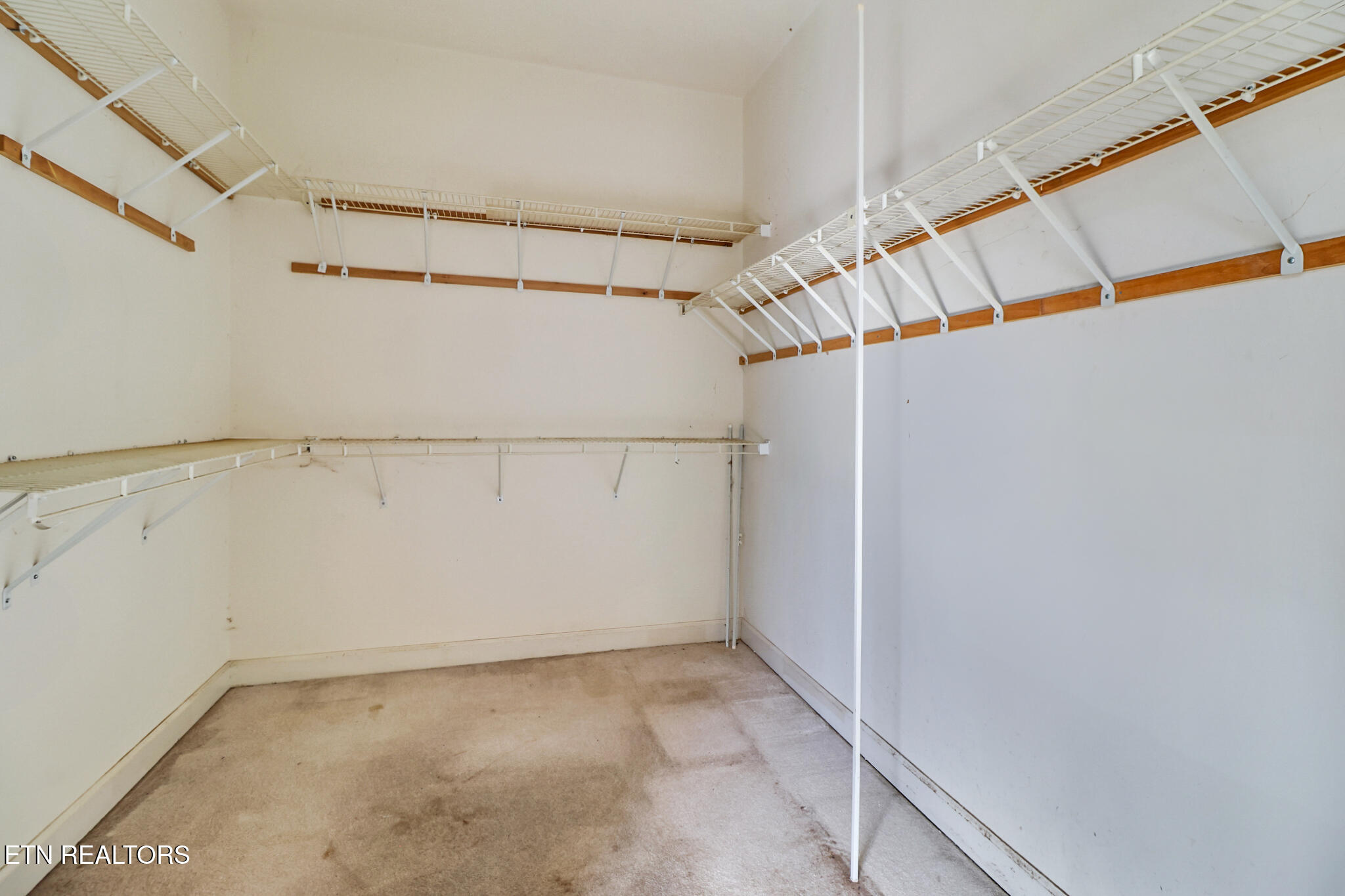 121 Inata Circle Loudon, TN 37774 - Photo 32 of 52 if1a4062-if1a4066