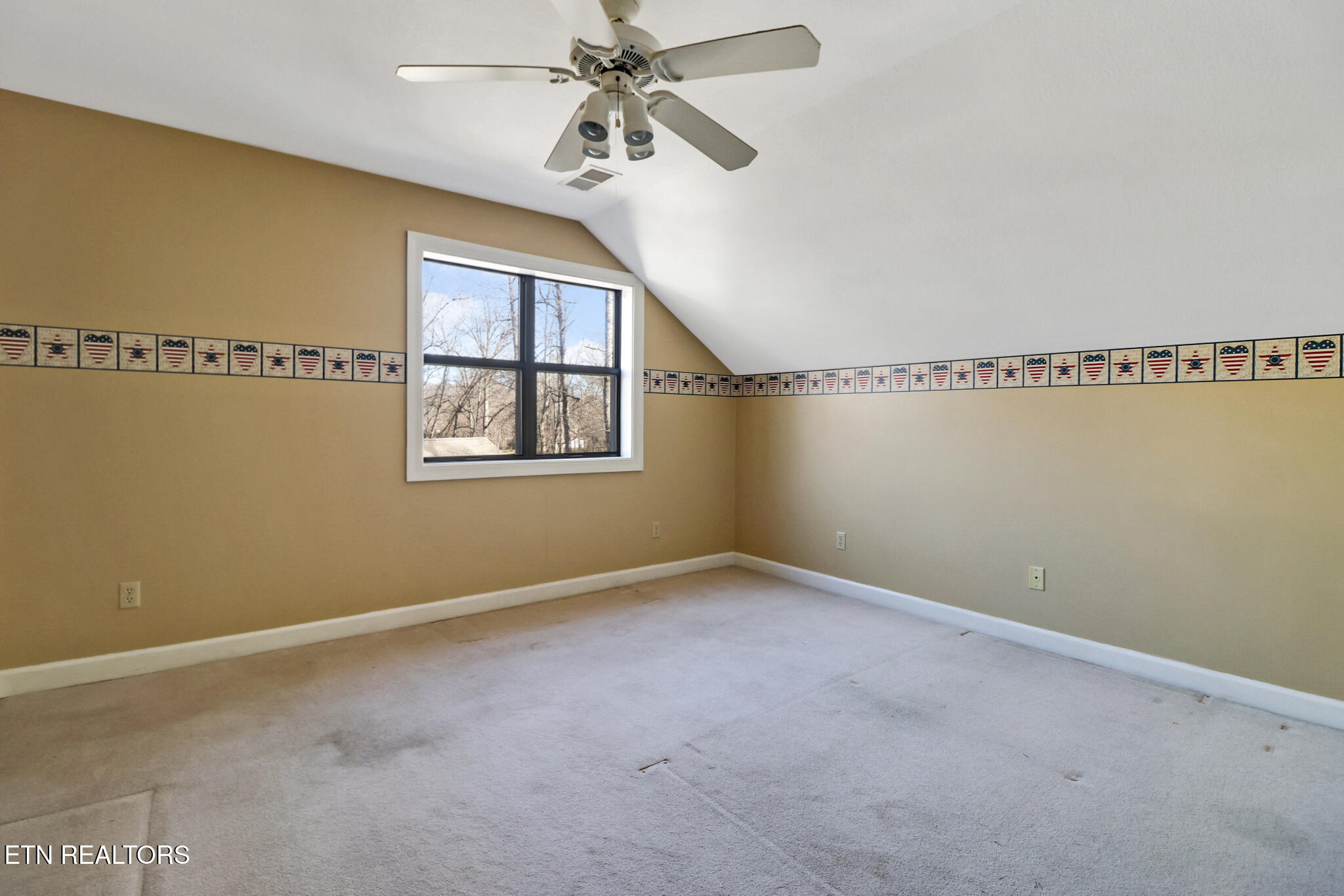 121 Inata Circle Loudon, TN 37774 - Photo 35 of 52 if1a4077-if1a4081