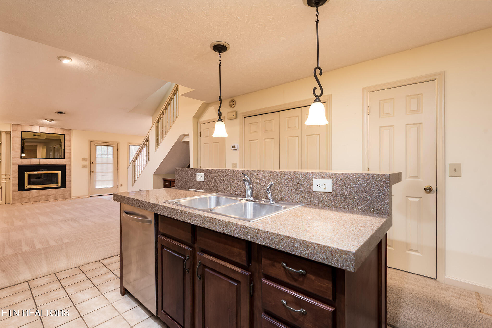 337 Suburban Road Knoxville, TN 37923 - Photo 9 of 25 337_Suburban_109