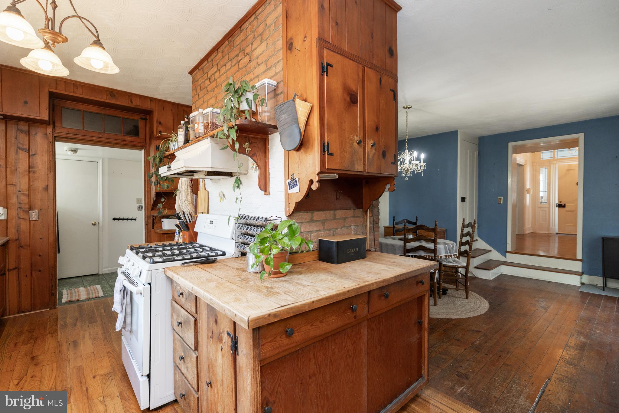 5378 Main Street Stephens City, VA 22655 - Photo 19 of 58