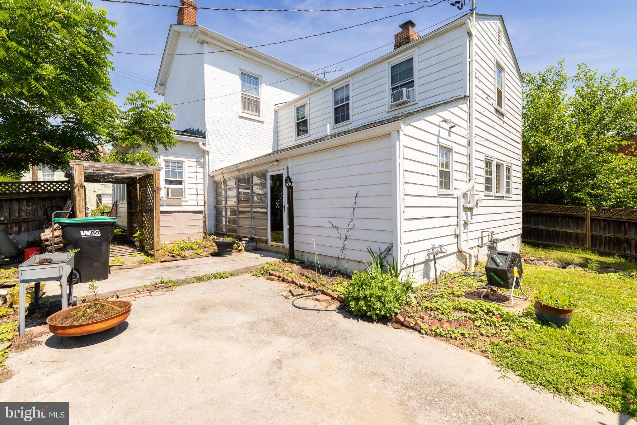 5378 Main Street Stephens City, VA 22655 - Photo 43 of 58 a front view of a house with garden