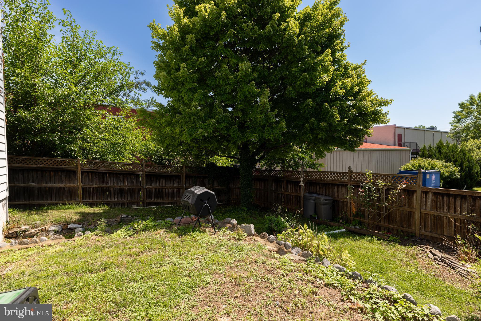 5378 Main Street Stephens City, VA 22655 - Photo 44 of 58 a backyard of a house