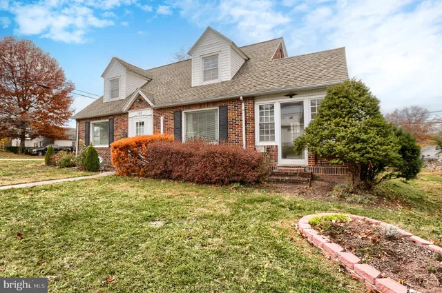 $249,900 | 107 East Main Street, Elizabethville, PA 17023