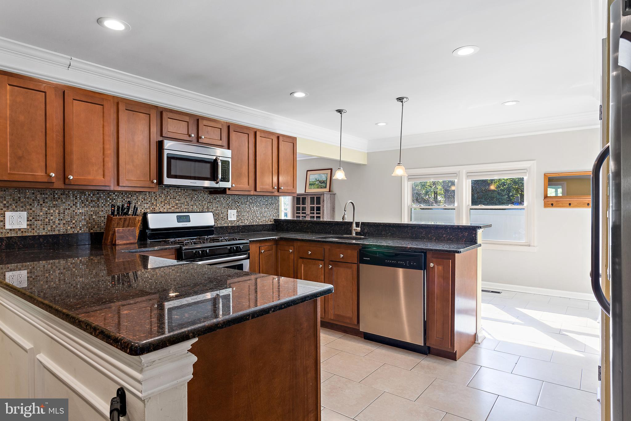 801 East Evesham Road Voorhees, NJ 08043 - Photo 6 of 27 Gallery Image 6