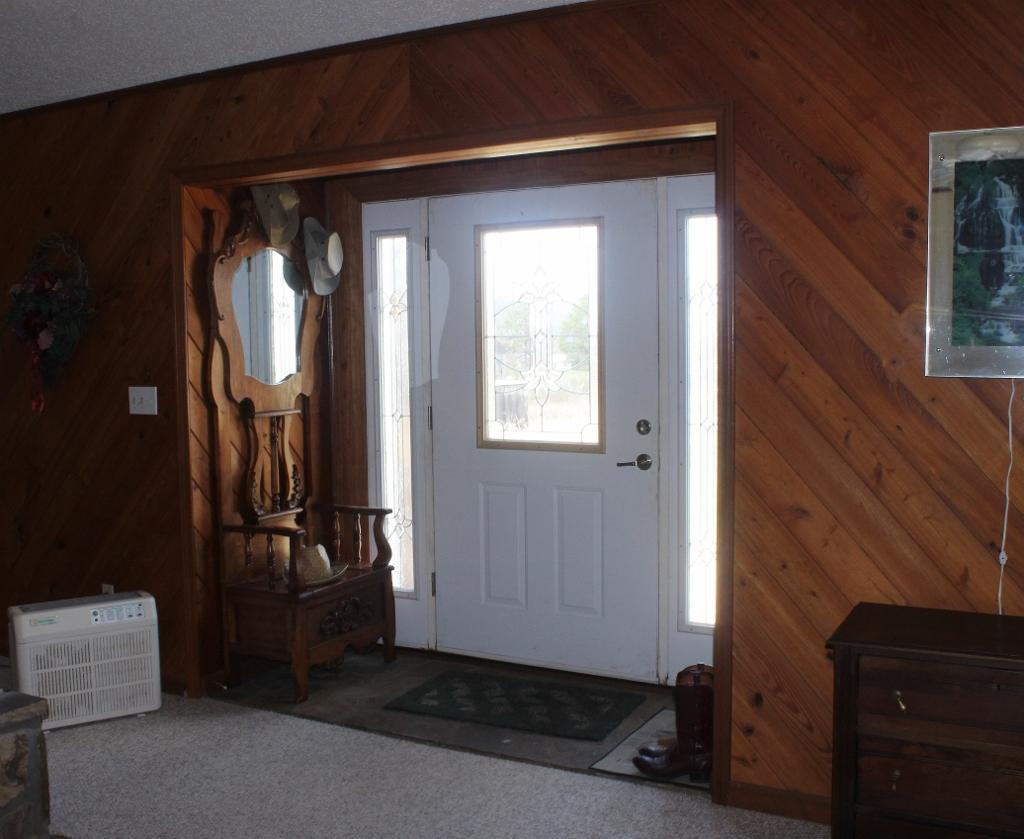 1800 Repass Road New Market, TN 37820 - Photo 2 of 39 entryway (1024x839).jpg