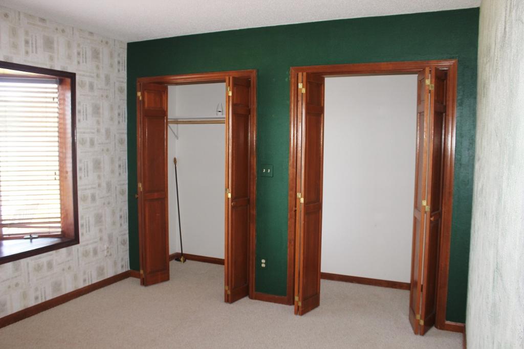 1800 Repass Road New Market, TN 37820 - Photo 20 of 39 bedroom 2, closets (1024x683).jpg