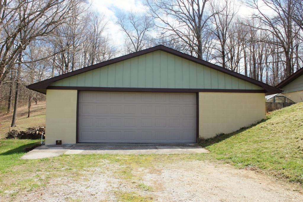 1800 Repass Road New Market, TN 37820 - Photo 26 of 39 garage (1024x683).jpg