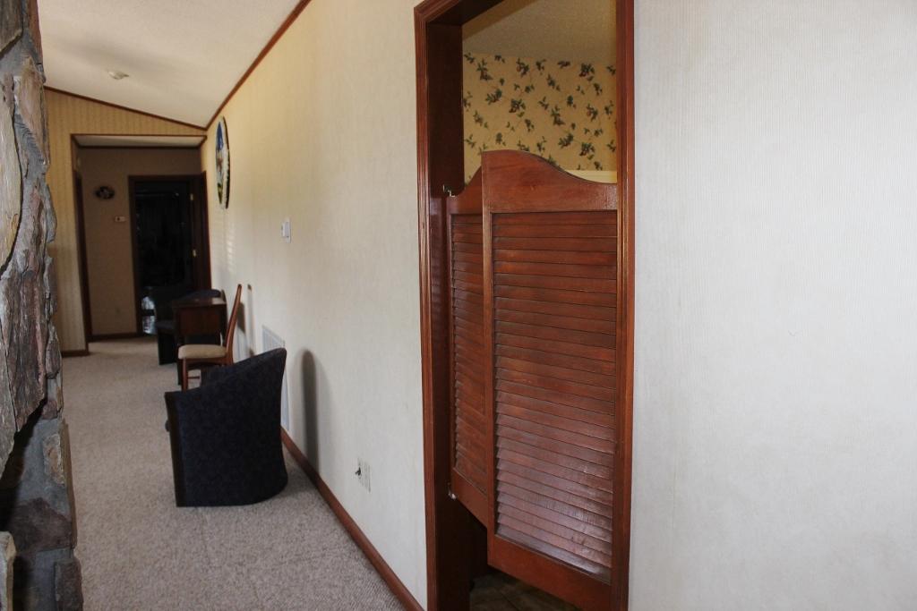 1800 Repass Road New Market, TN 37820 - Photo 9 of 39 doorway into kitchen (1024x683).jpg