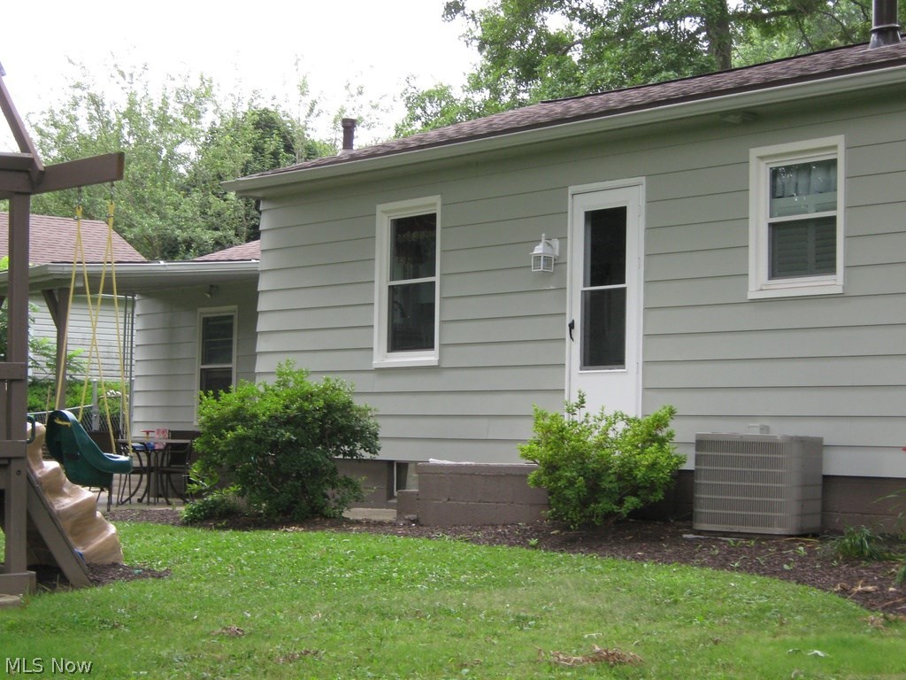 4625 Roop Avenue Barberton, OH 44203 - Photo 3 of 18 Back Of Home with covered Patio