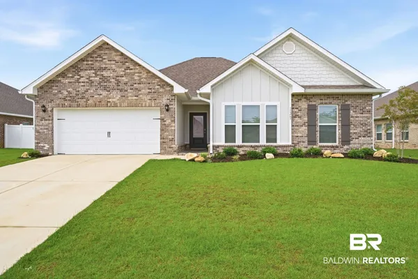 $2,400 | 11263 Animal Kingdom Way, Daphne, AL 36526