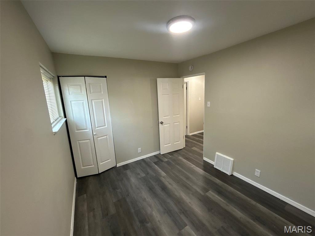 248 Perthshire Road St. Louis, MO 63137 - Photo 10 of 16