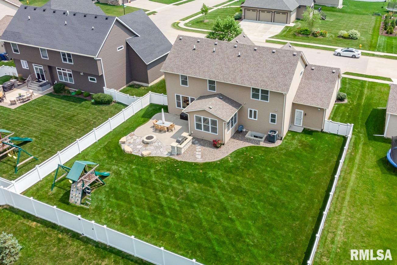 5628 Emily Road Bettendorf, IA 52722 - Photo 37 of 41 Gallery Image 37