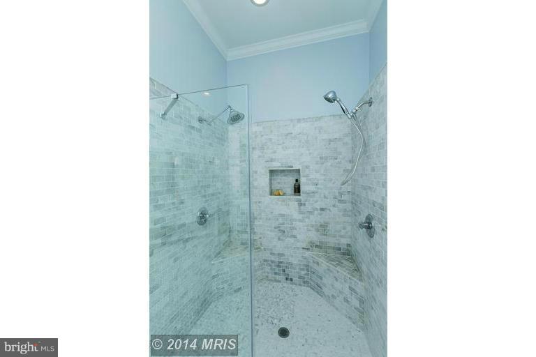 108 Ridgewood Road Baltimore, MD 21210 - Photo 16 of 30 a bathroom with a shower