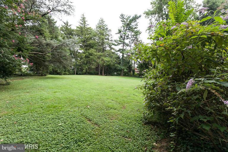 108 Ridgewood Road Baltimore, MD 21210 - Photo 28 of 30 a view of field with trees in the background