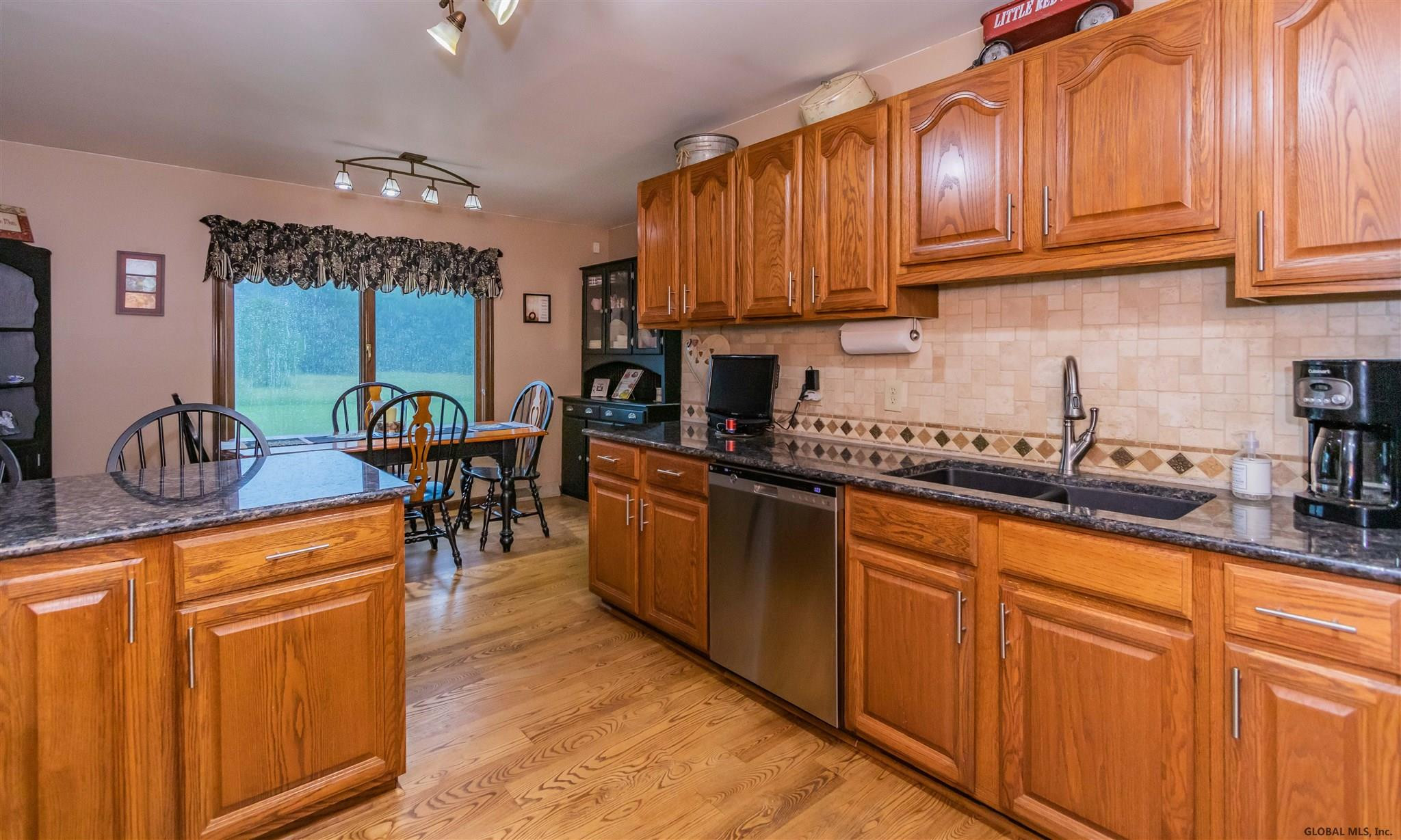 286 Morrow Road Amsterdam, NY 12010 - Photo 4 of 79 Photo 4