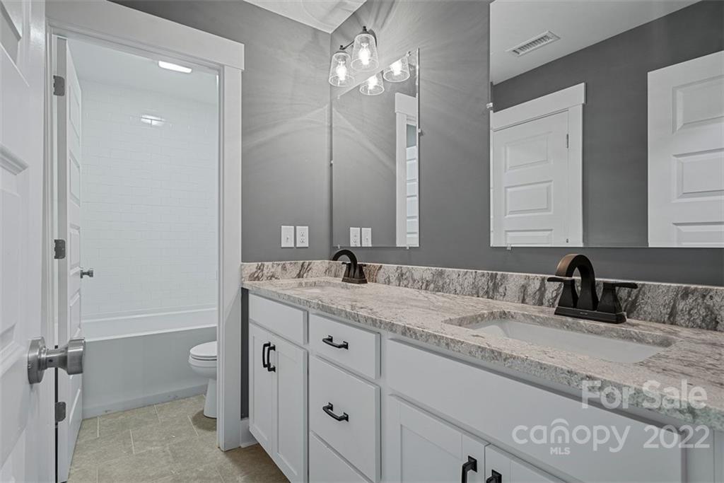 339 Grassy Rdg Court Clover, SC 29710 - Photo 28 of 34 Gallery Image 28
