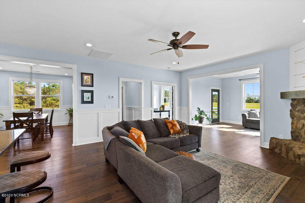 817 Sweetgrass Street Holly Ridge, NC 28445 - Photo 18 of 60 Living Room