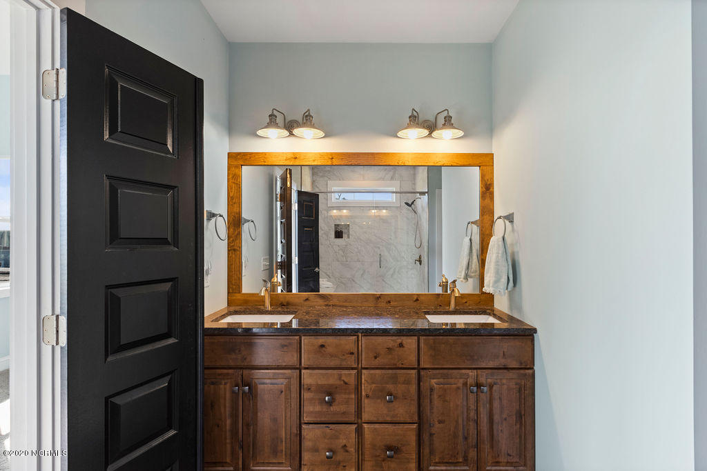817 Sweetgrass Street Holly Ridge, NC 28445 - Photo 38 of 60 Master Bath