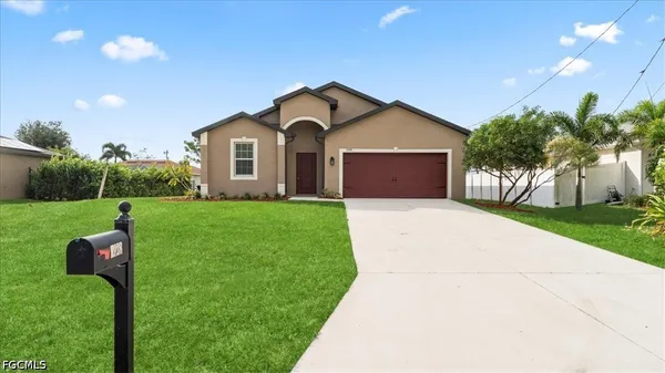 $1,999 | 2928 Northwest 27th Street, Cape Coral, FL 33993
