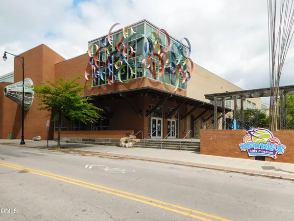 a sign that is on the side of a building