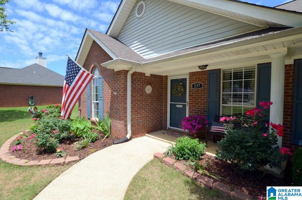237 Silverstone Lane Alabaster, AL 35007 - Photo 4 of 50