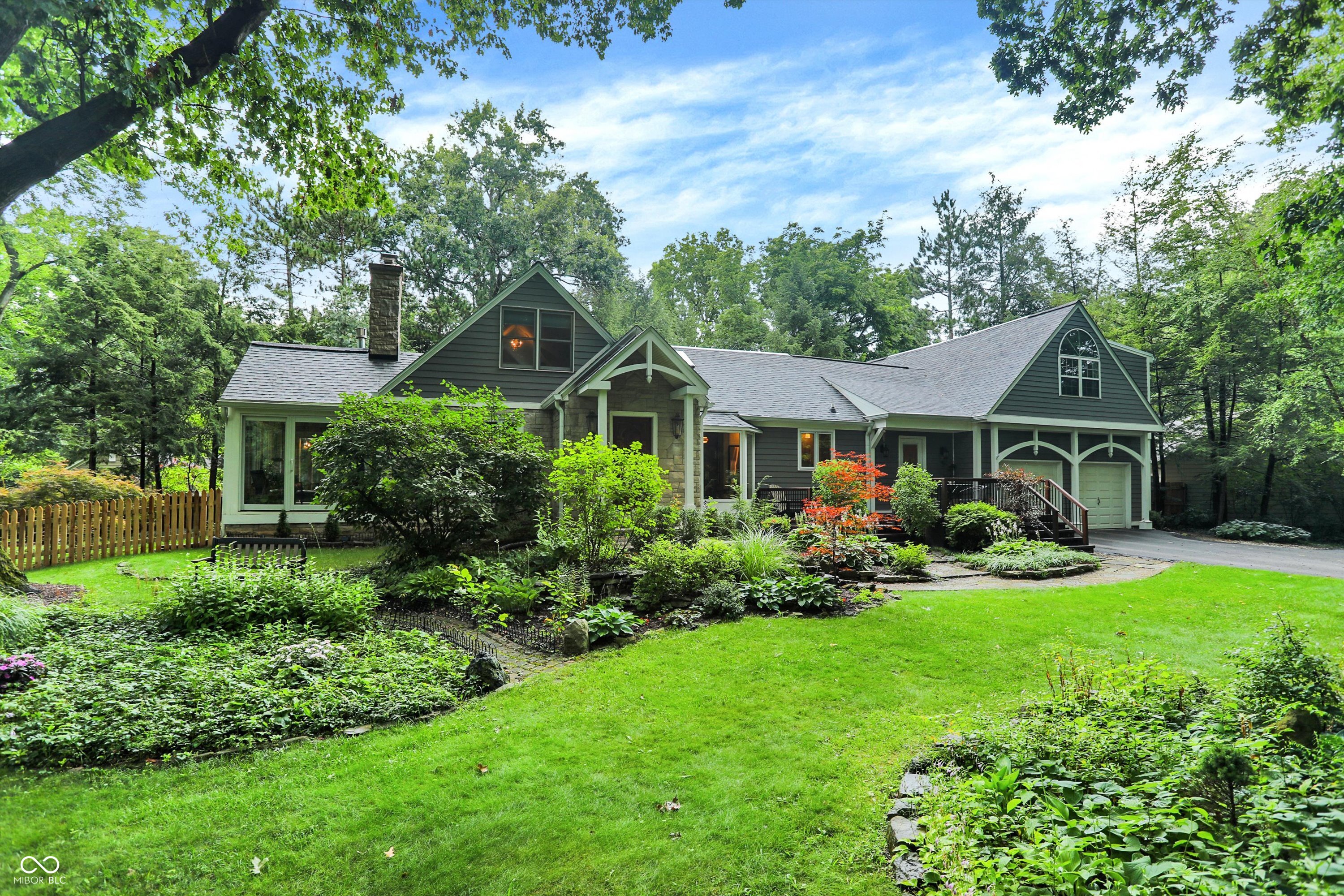 7910 Evanston Road Indianapolis, IN 46240 - Photo 4 of 64 Gallery Image 4