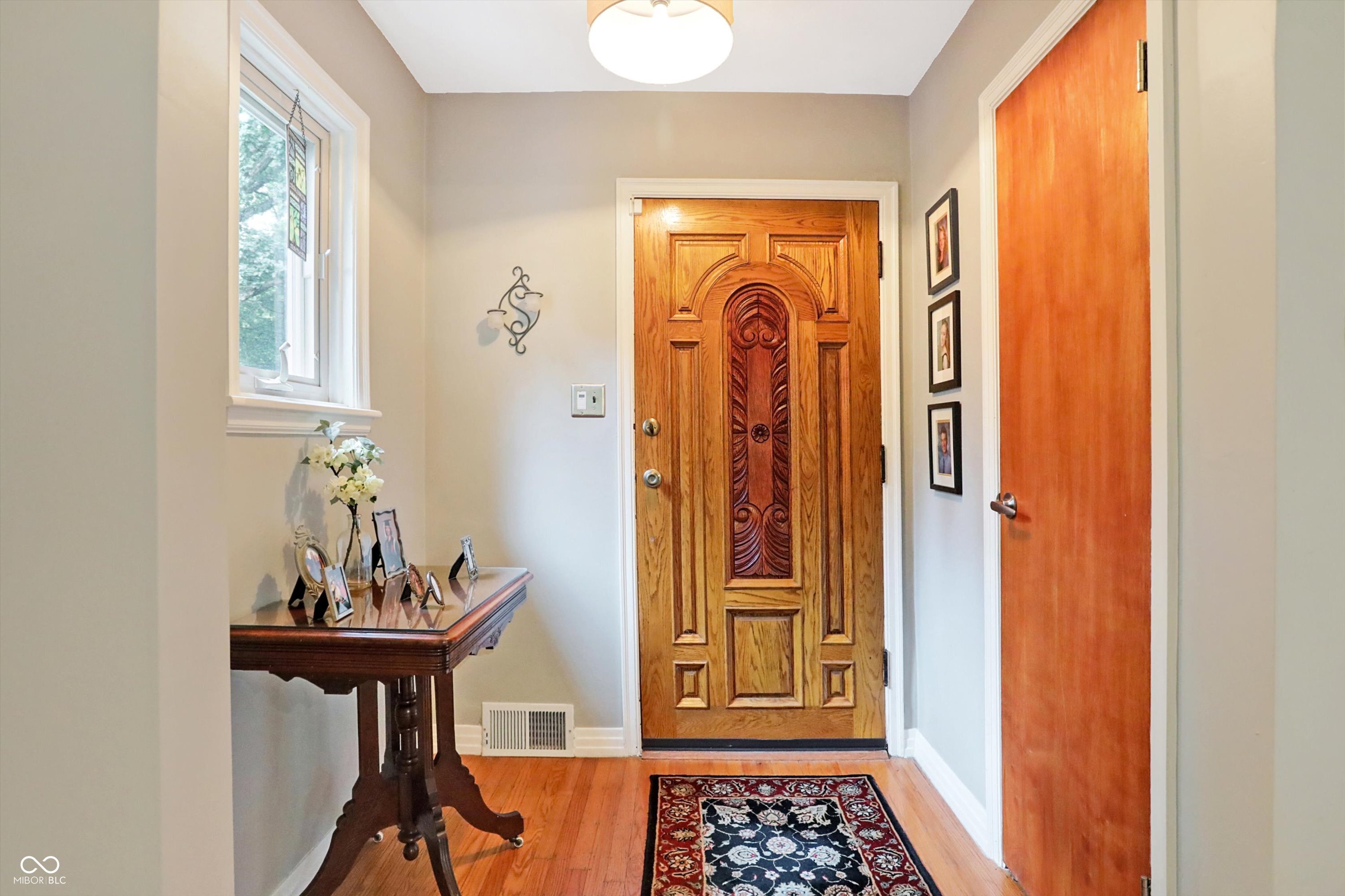 7910 Evanston Road Indianapolis, IN 46240 - Photo 5 of 64 Gallery Image 5