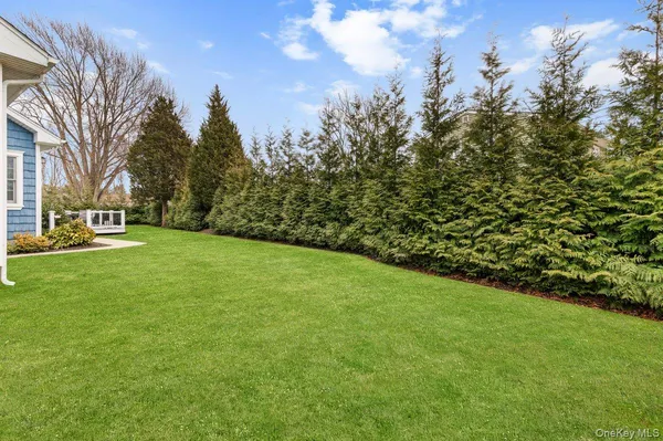 $749,000 | 66 Arch Drive, Holbrook, NY 11741