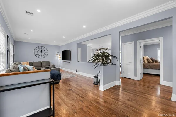 $749,000 | 66 Arch Drive, Holbrook, NY 11741