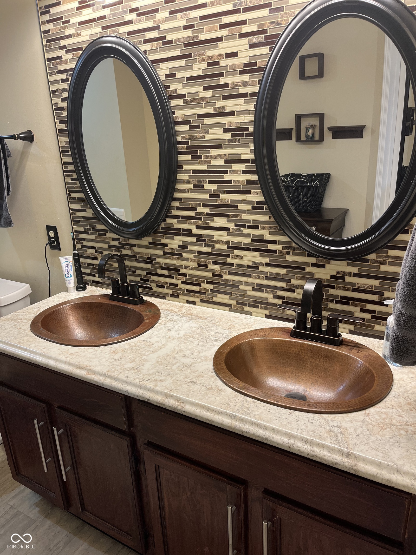 6818 Decatur Ridge Place Indianapolis, IN 46221 - Photo 11 of 20