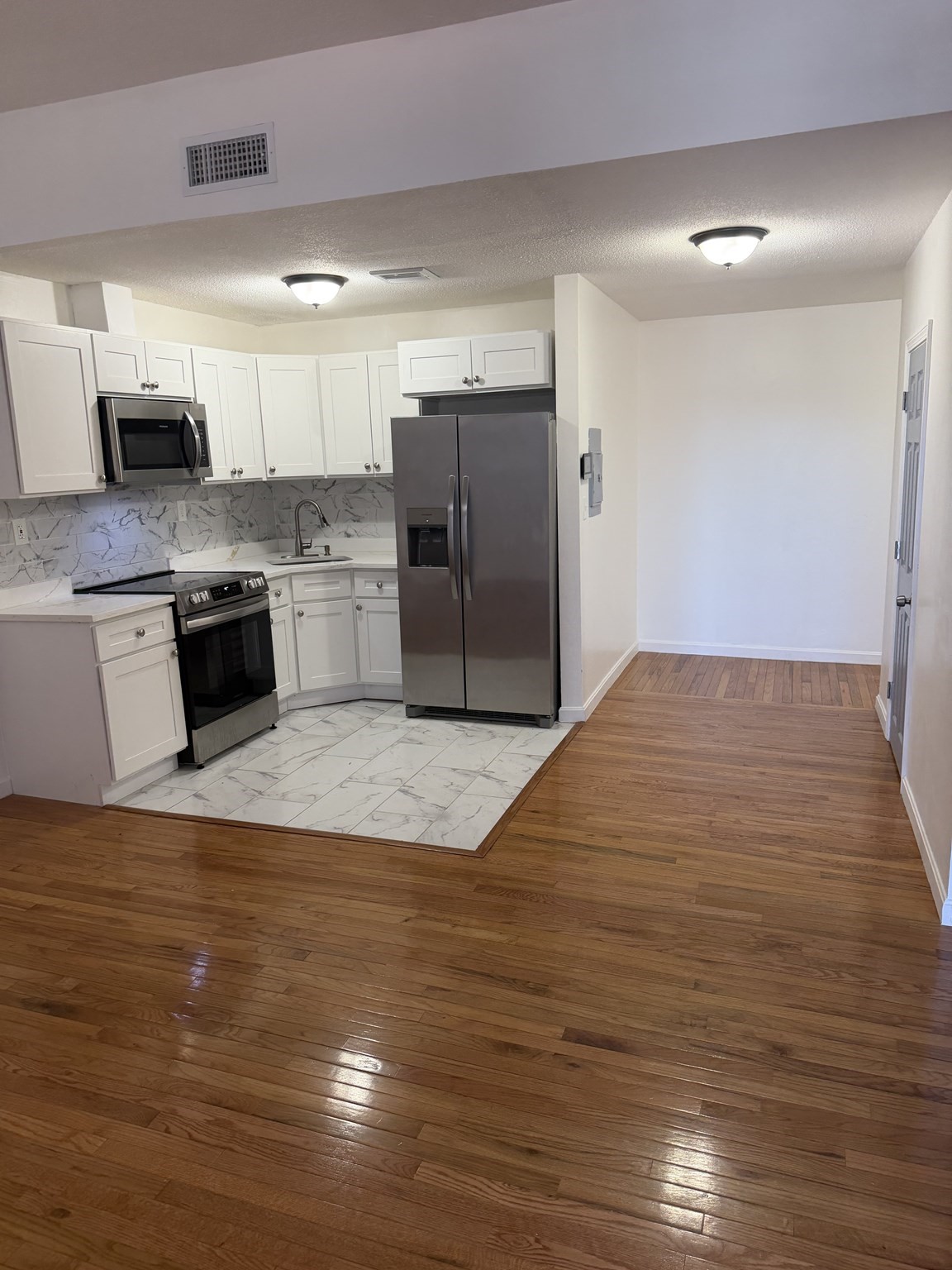 222 Essex Street, Unit 402 Lawrence, MA 01840 - Photo 3 of 8 Gallery Image 3