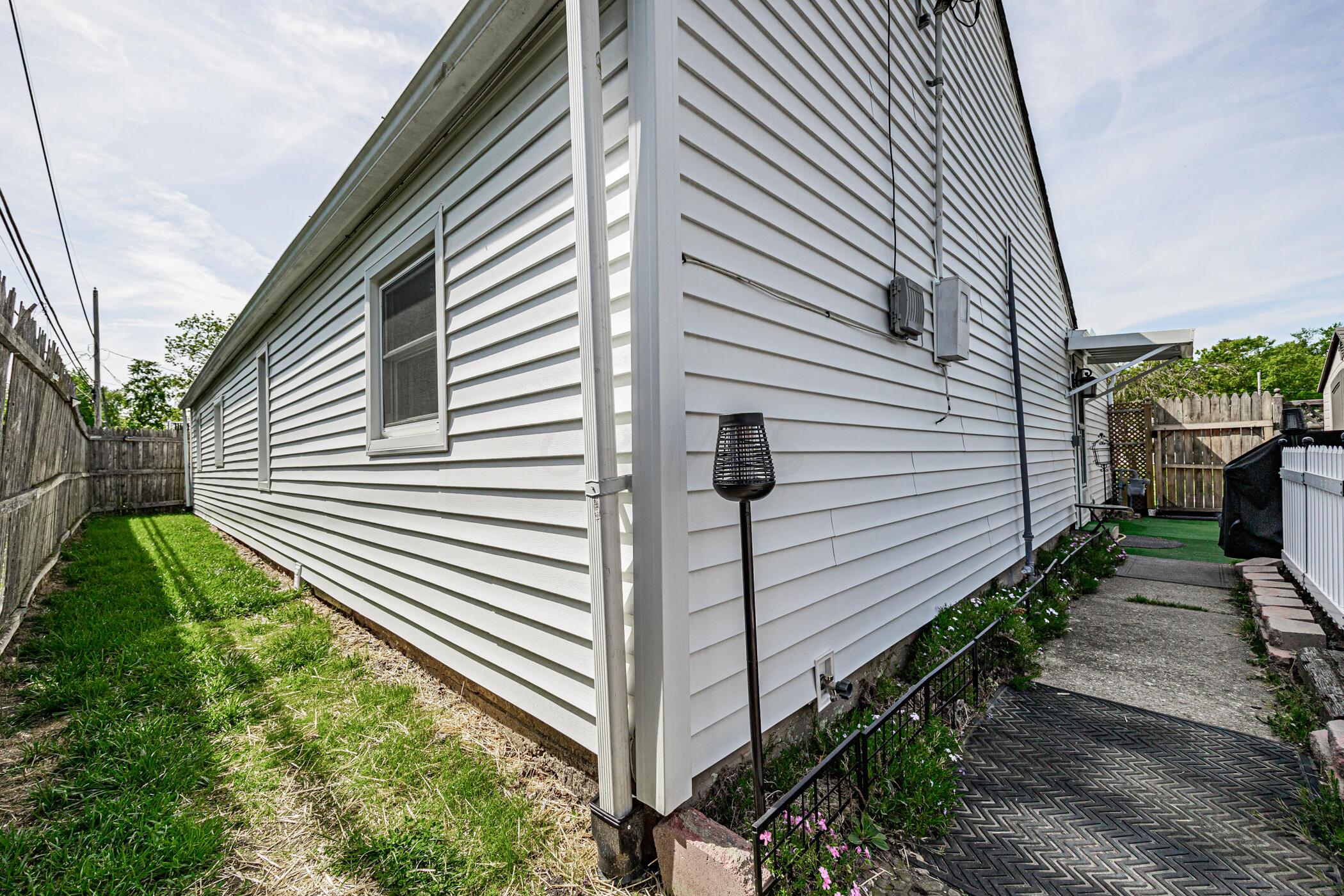 1799 Ferris Road Columbus, OH 43224 - Photo 50 of 57 1799 ferris road 024