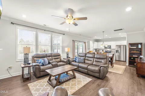 a view of living room with washer and dryer