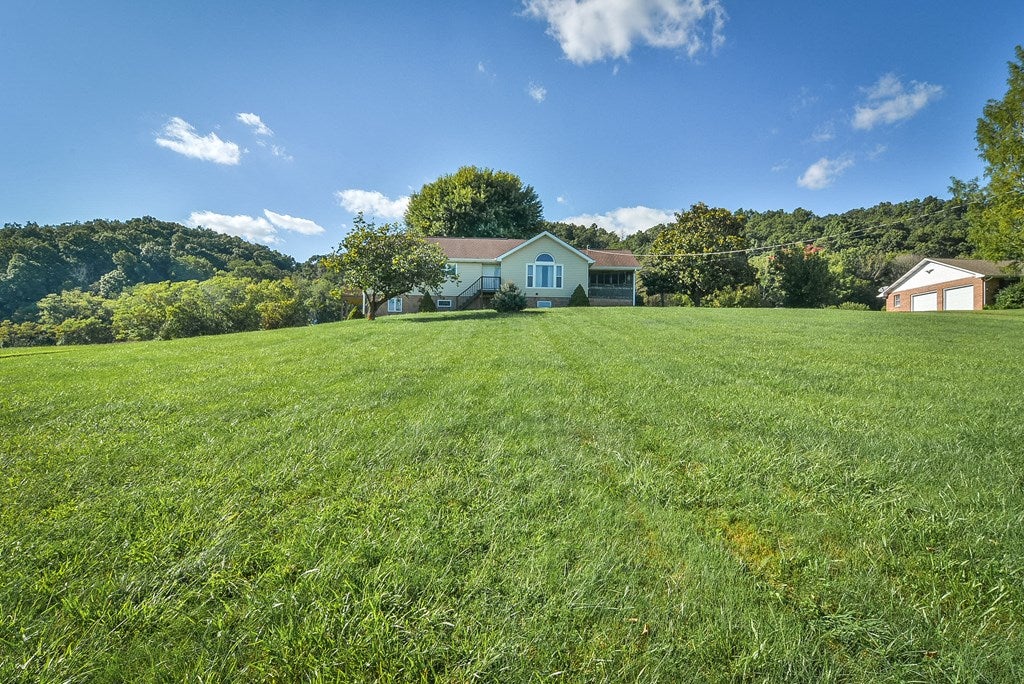 30115 Blue Spring Road Meadowview, VA 24361 - Photo 5 of 42 Gallery Image 5