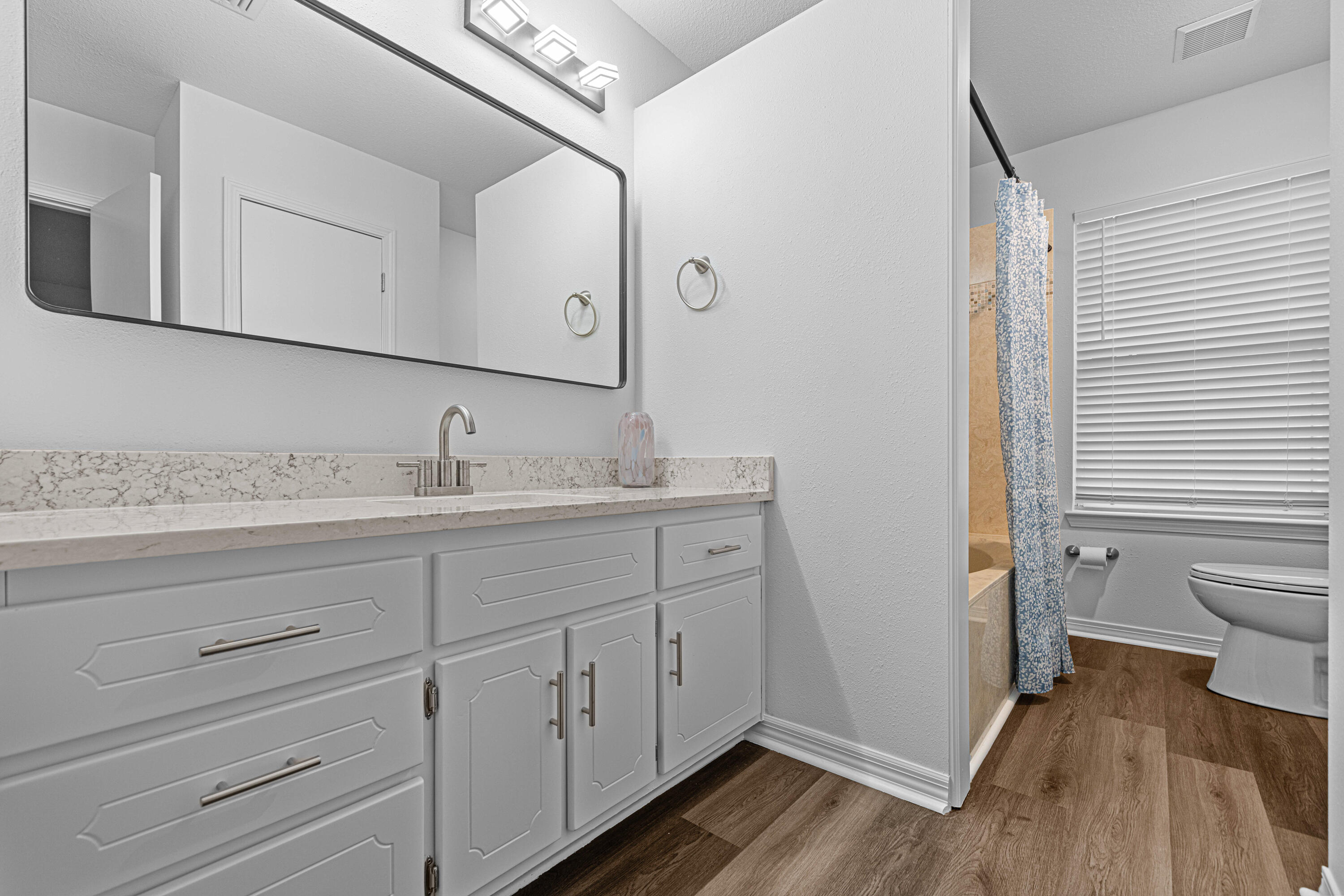 6004 Donald Guy Road Crestview, FL 32539 - Photo 18 of 31 Bright & Private