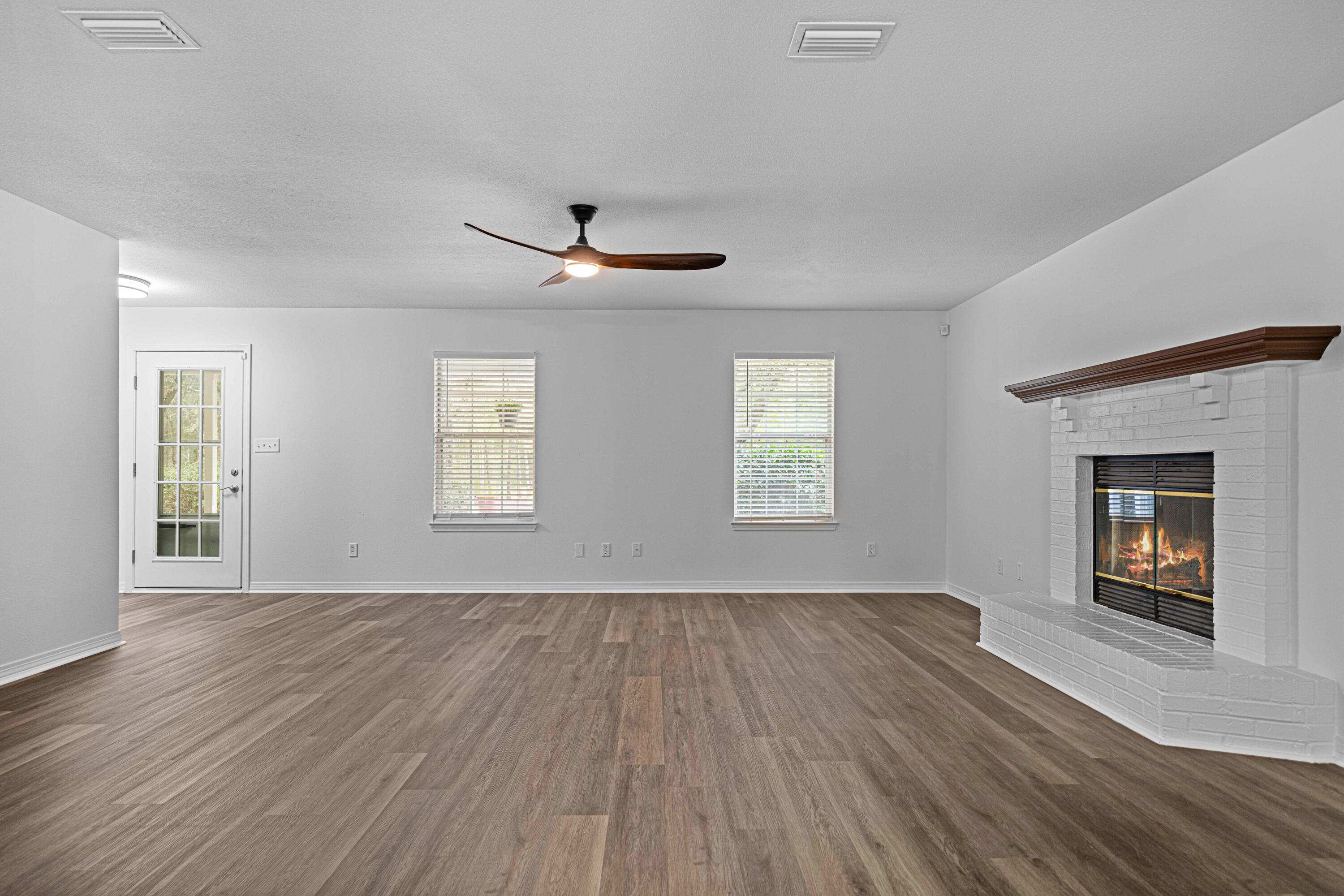 6004 Donald Guy Road Crestview, FL 32539 - Photo 2 of 31 Comfortable Living With Natural Light