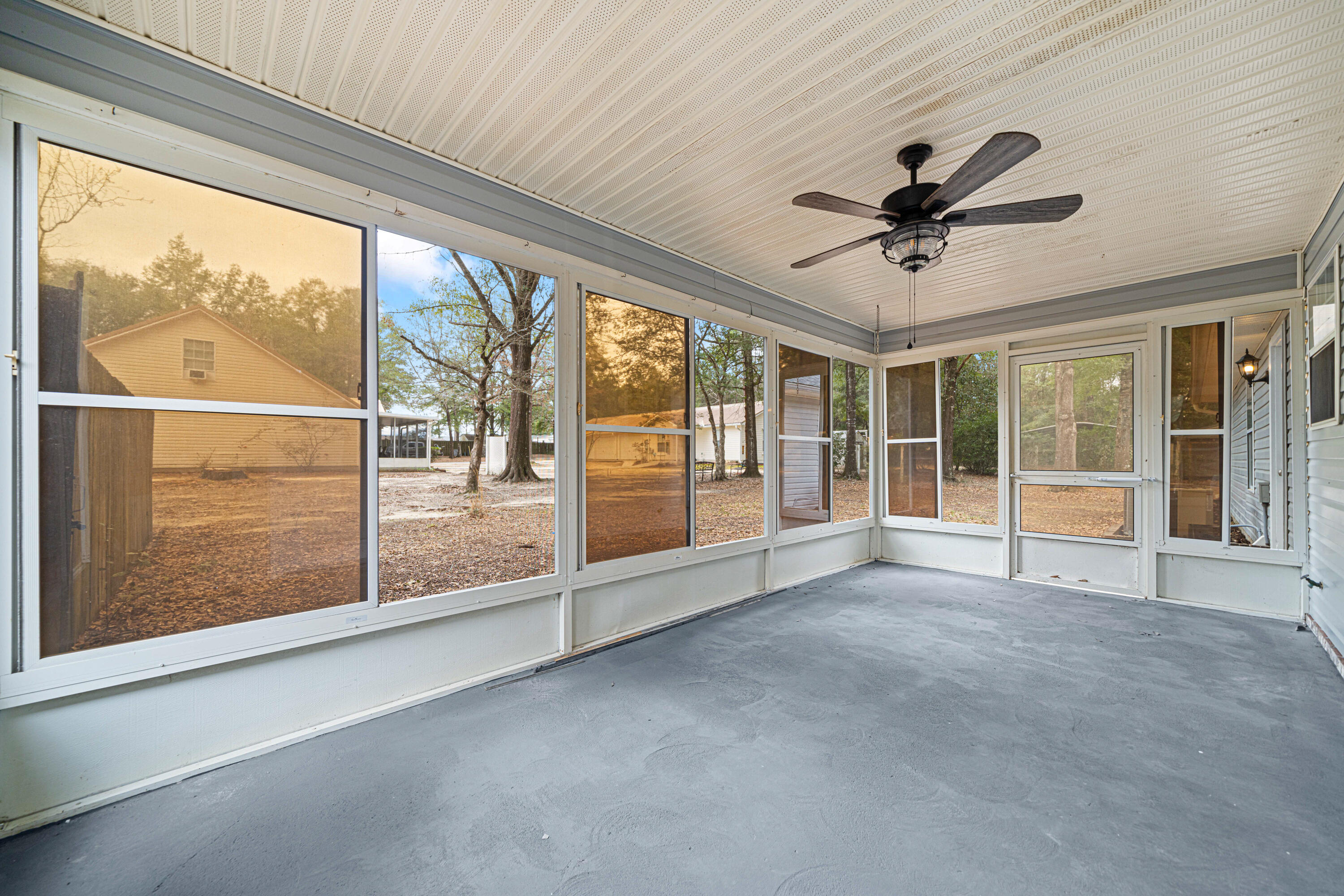 6004 Donald Guy Road Crestview, FL 32539 - Photo 22 of 31 Relax and Unwind