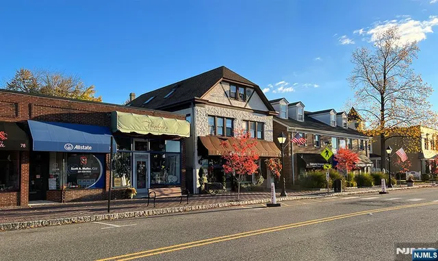 $800 | 115 West Allendale Avenue, Unit 4, Allendale, NJ 07401