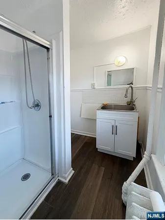 $800 | 115 West Allendale Avenue, Unit 4, Allendale, NJ 07401