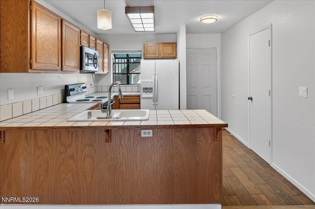 2980 Tierra Verde East Reno, NV 89512 - Photo 3 of 27 03-DSC_8801