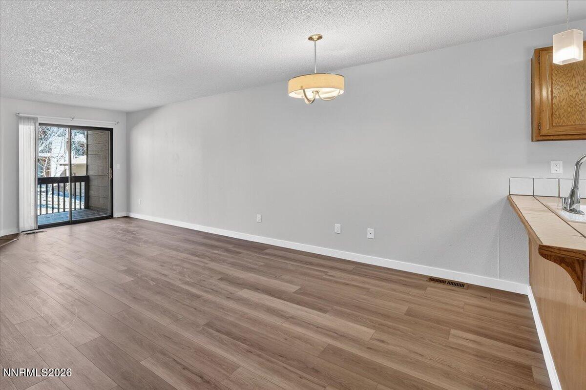 2980 Tierra Verde East Reno, NV 89512 - Photo 8 of 27 08-DSC_8856