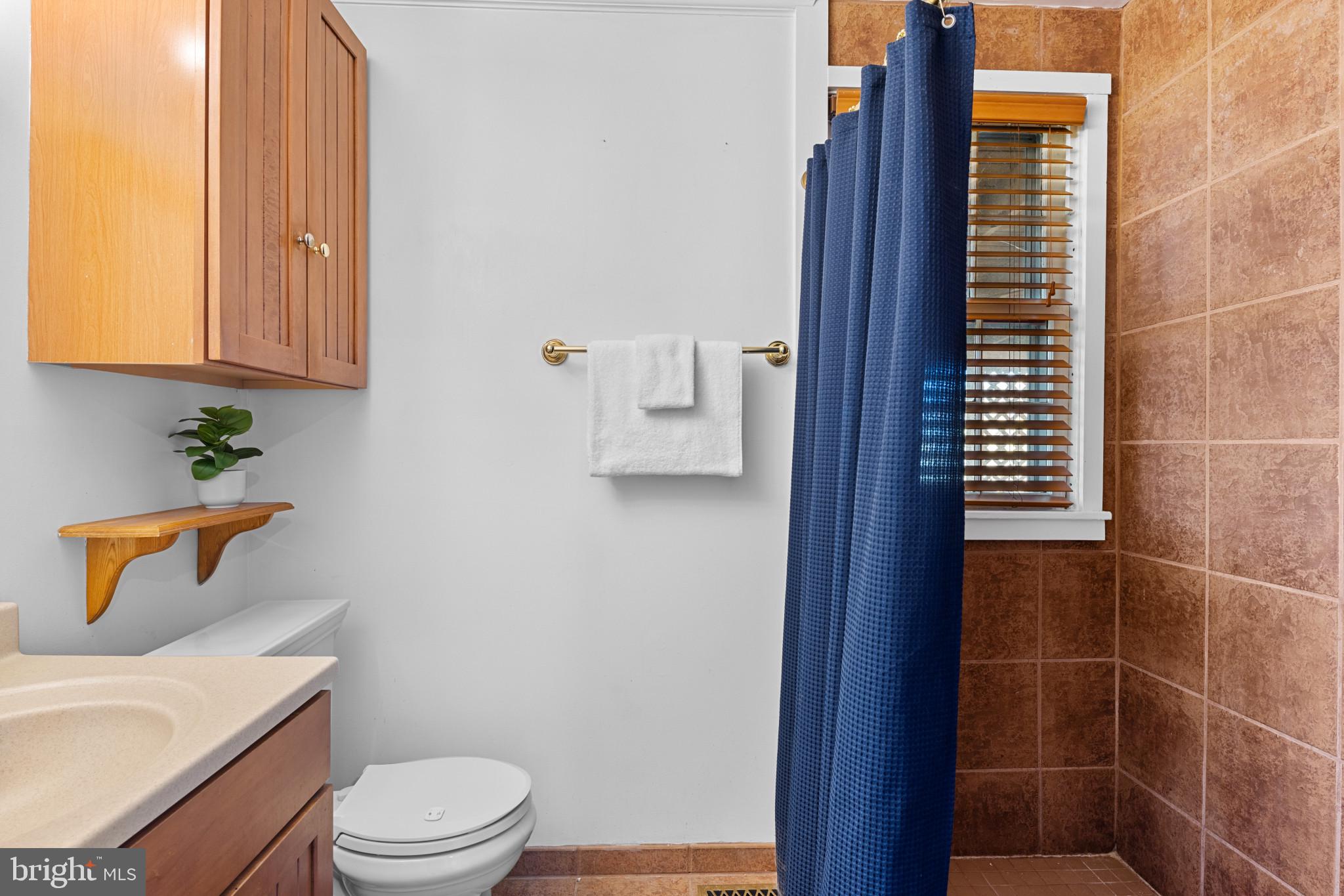 2675 Pfefferkorn Road West Friendship, MD 21794 - Photo 15 of 65 1st floor bath