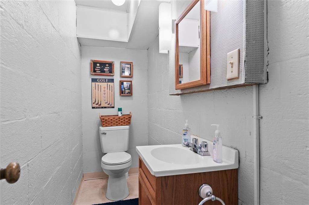 4948 Ashbaugh Road Murrysville, PA 15668 - Photo 40 of 48 Lower level 1/2 Bathroom